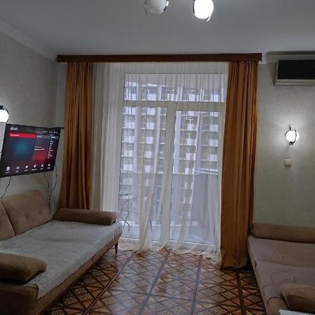 באטומי Apartment On Sherif Khimshiashvili Street 15B מראה חיצוני תמונה