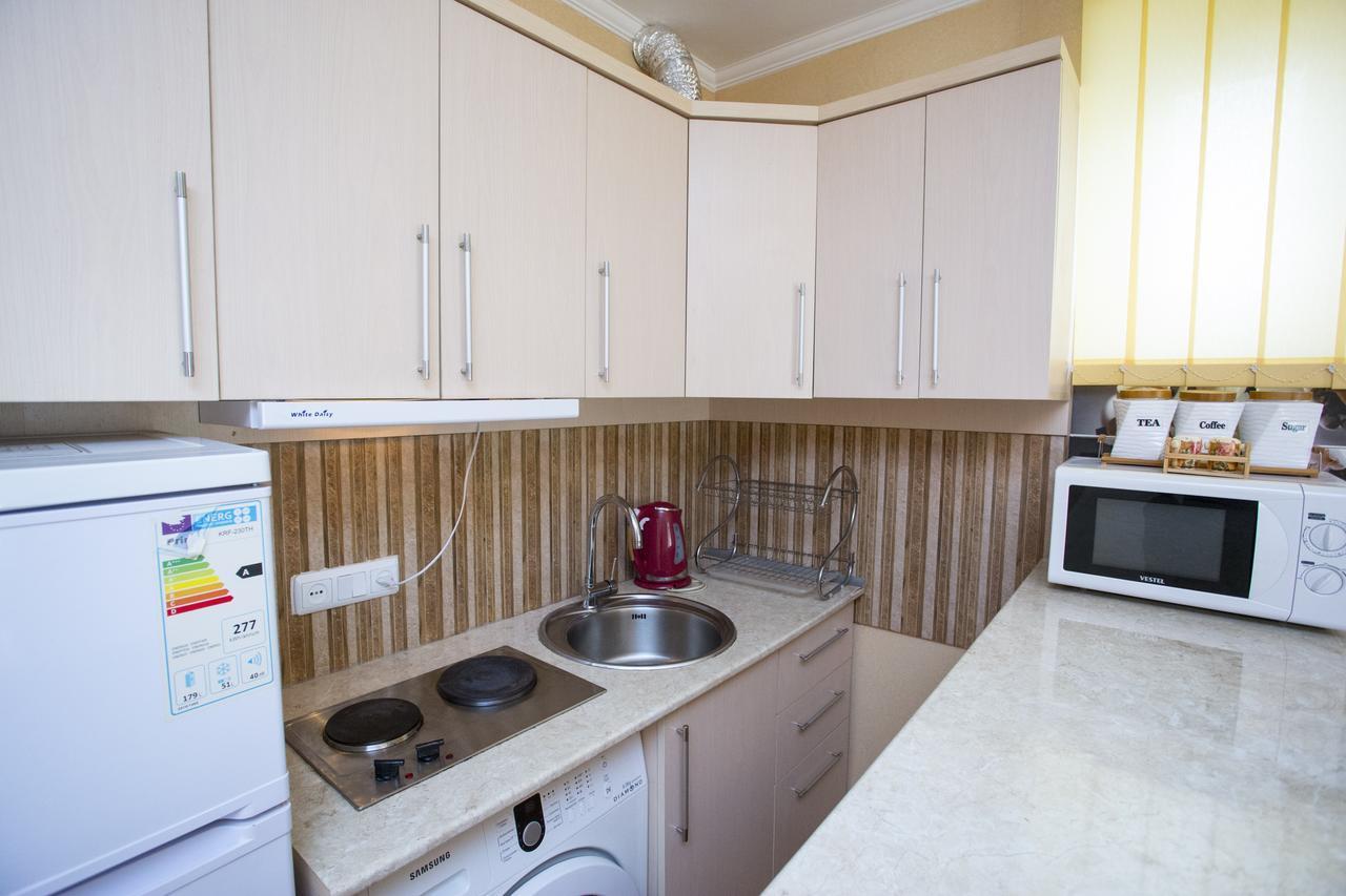 באטומי Apartment On Sherif Khimshiashvili Street 15B מראה חיצוני תמונה